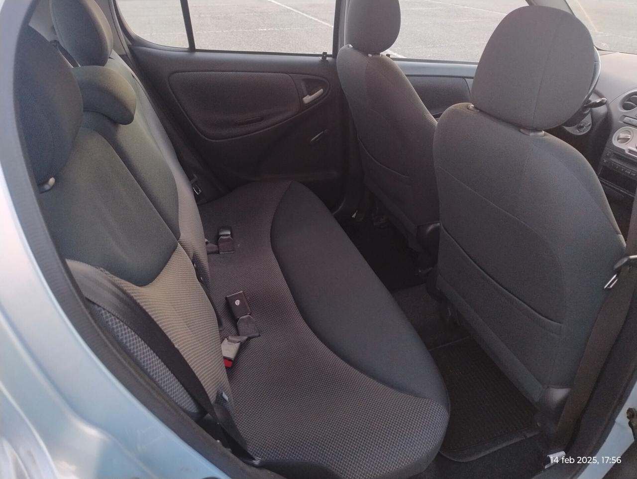 Toyota Yaris 1.4 tdi D-4D 5P Sol Diesel + GPL