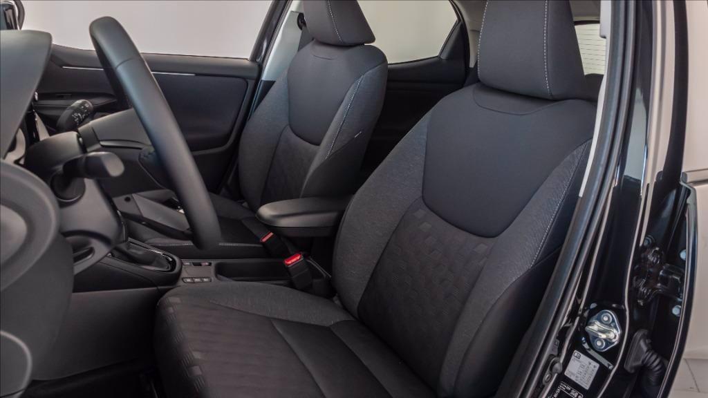 TOYOTA Yaris 1.5h Lounge del 2021