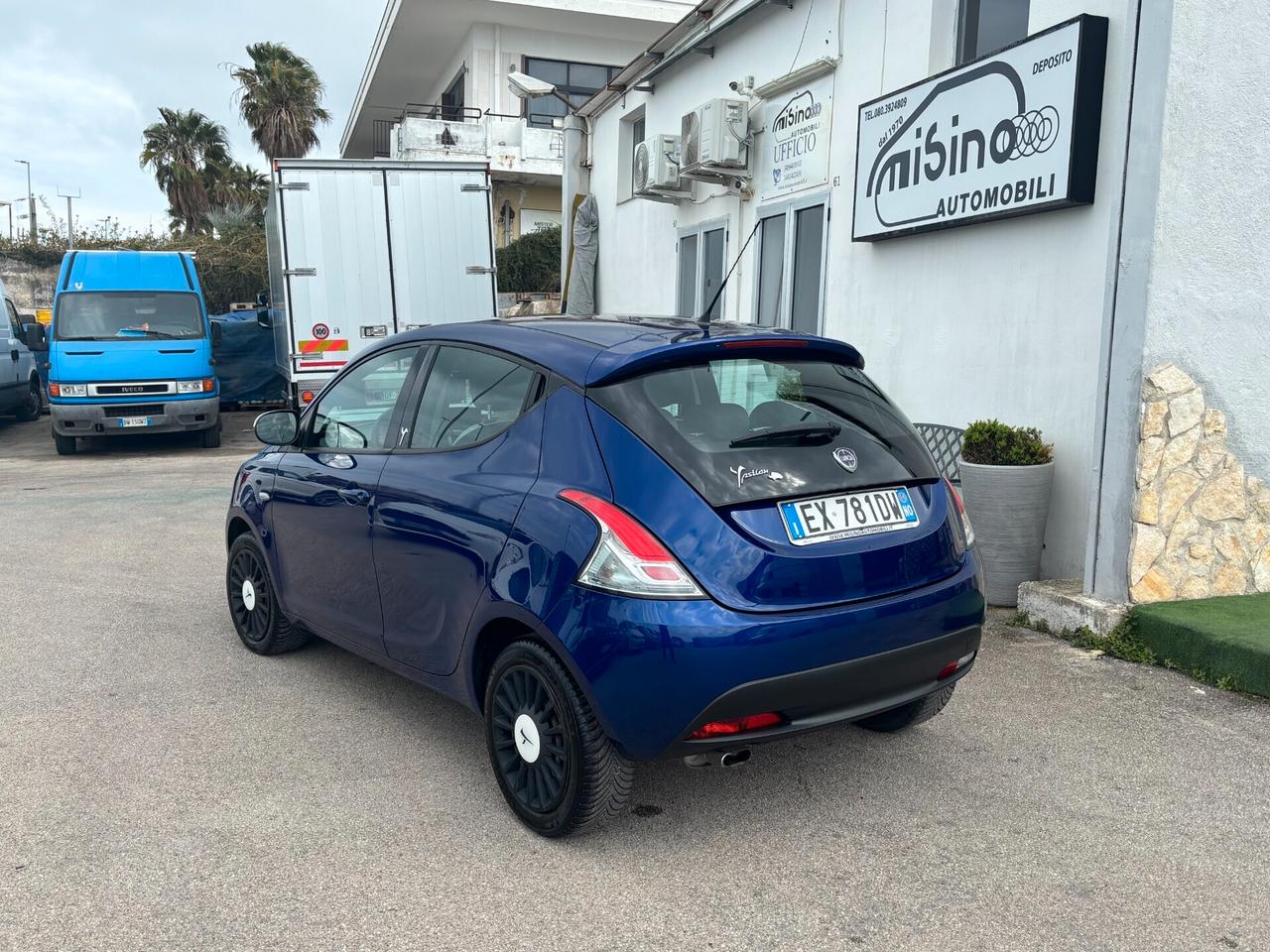 Lancia Ypsilon 1.2 69 CV 5 porte Elefantino