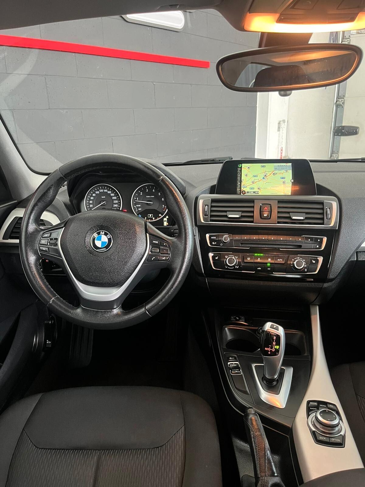Bmw 120 120i 5p. Advantage