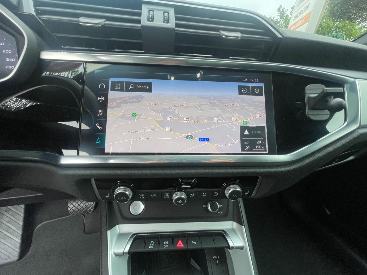 Audi Q3 35 2.0 tdi Business Advanced s-tronic