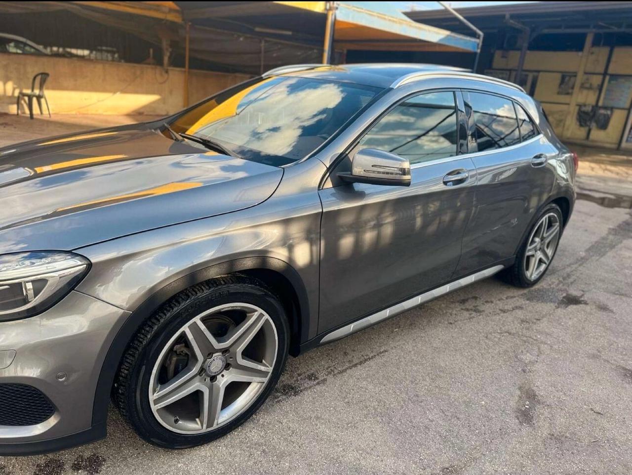 Mercedes-benz GLA 200 d Automatic Premium