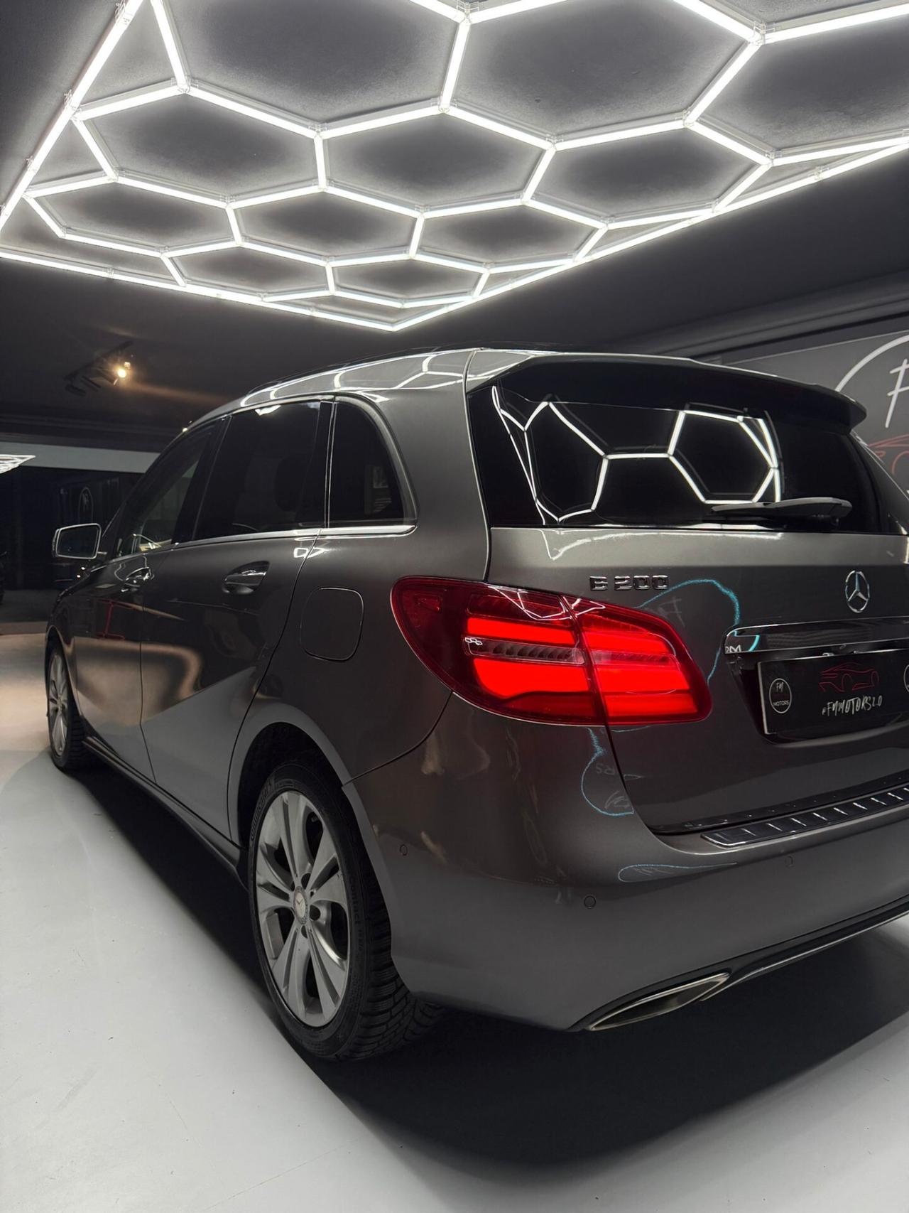 Mercedes-benz B 200 CDI 4Matic Automatic Executive