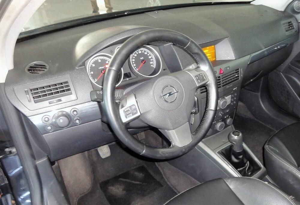 OPEL ASTRA COSMO 1.7 CDTI 100cv 5porte Euro4