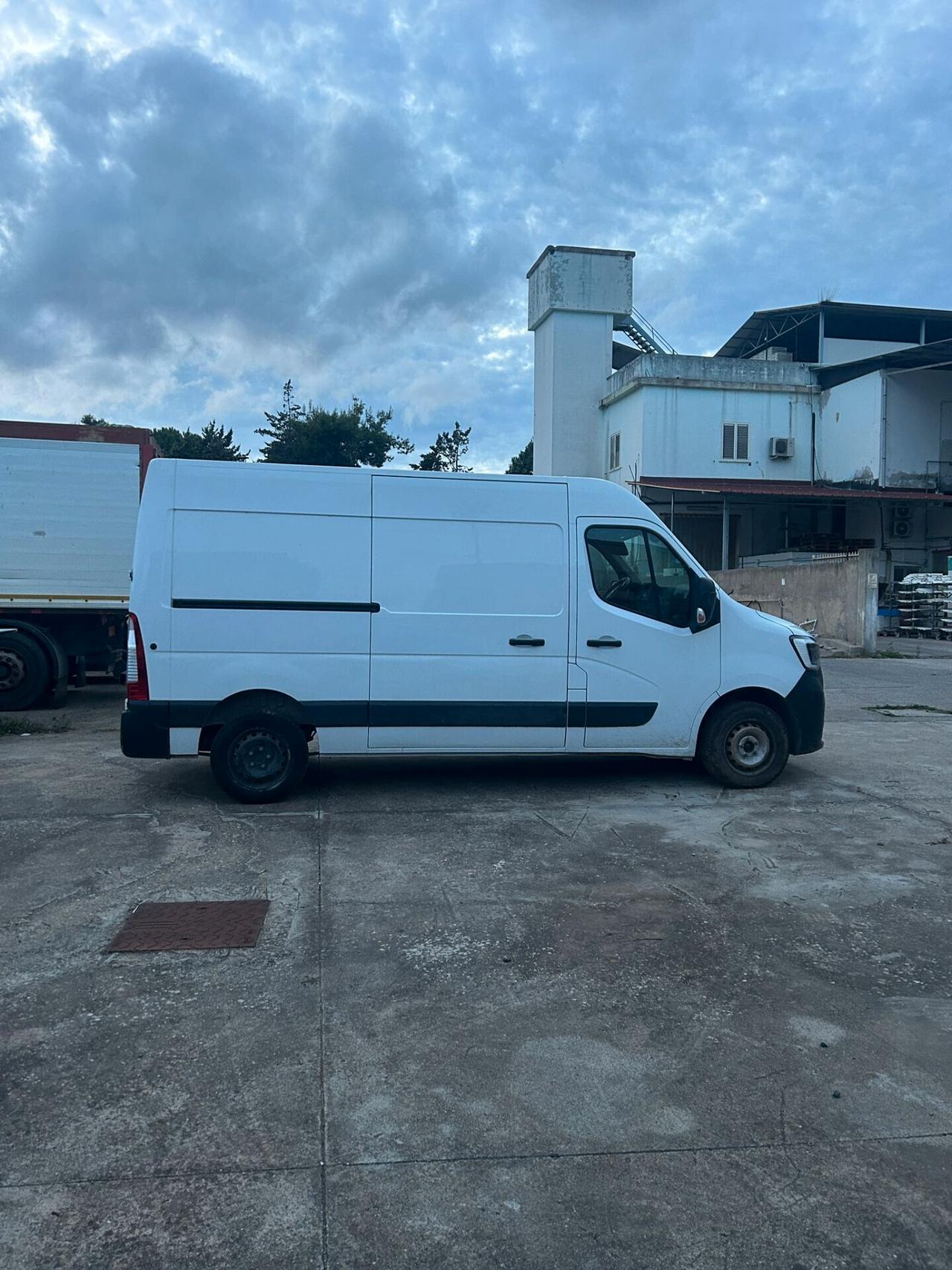 Renault Master T35 2.3 dCi 180 PM-TN Pianale Cabinato Energy Ice