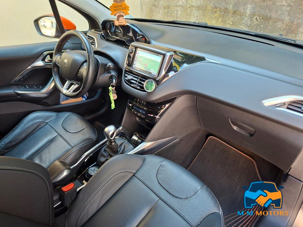 Peugeot 2008 2008 1.6 bluehdi Black Matt 120cv