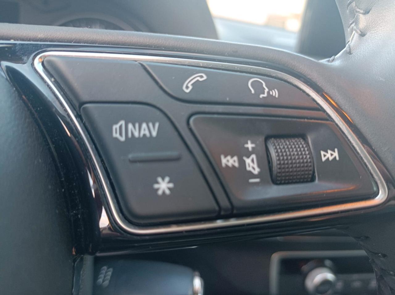 Audi Q2 30 TFSI Business