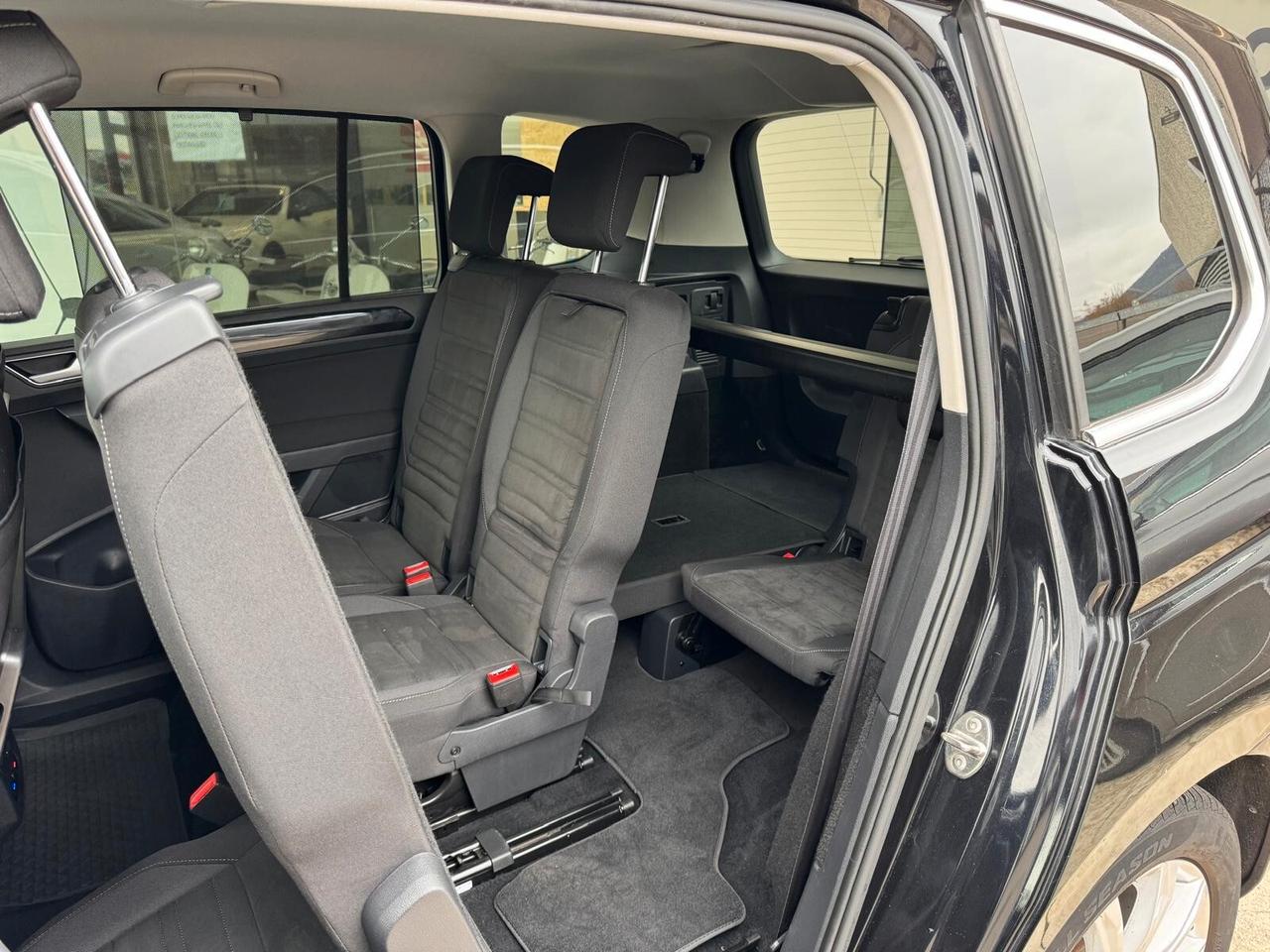 Volkswagen Touran 1.6 TDI 115 CV SCR DSG Highline BlueMotion Tech.