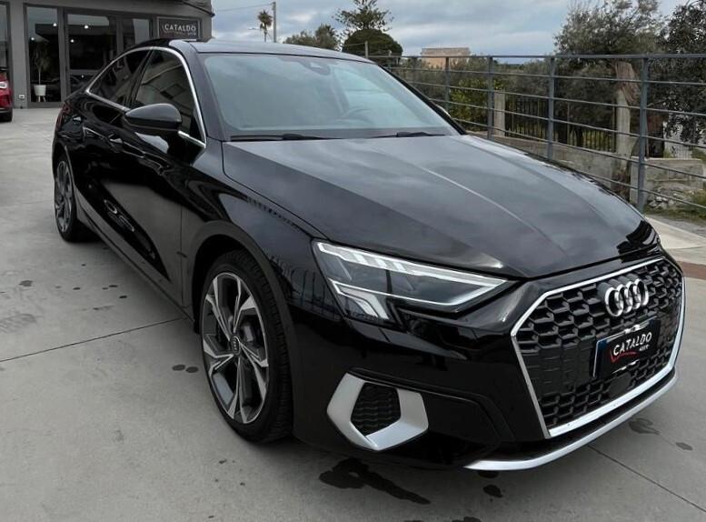 Audi A3 Sedan 35 TDI S tronic line edition