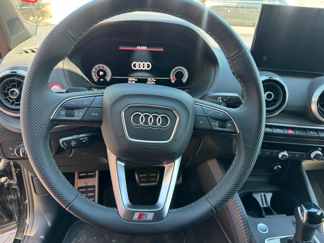 Audi Q2 35 TFSI S tronic line Edition