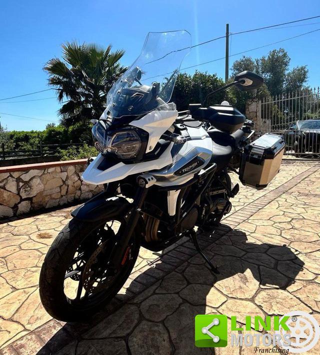 TRIUMPH Tiger 1200 XRt .