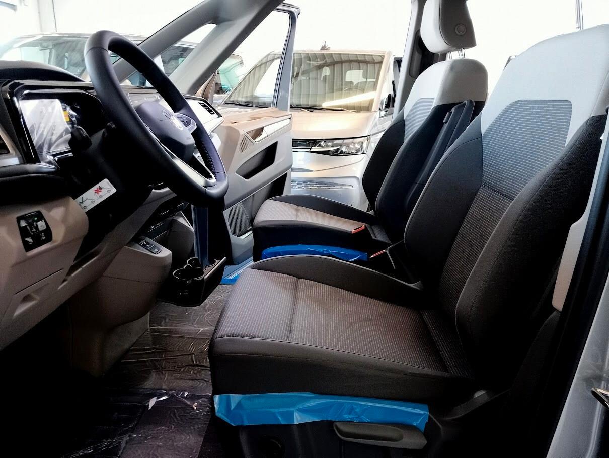 Volkswagen T7 California TOUR TDI DSG 5+5 THULE 18" GANCIO AGEVOLABILE LEGGE 104