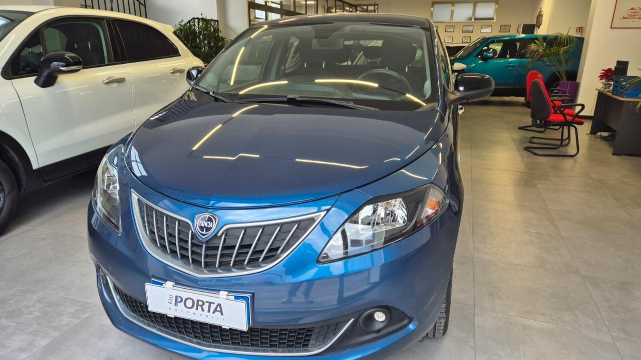 Lancia Ypsilon 1.0 FireFly 5 porte S&S Hybrid Ecochic Gold