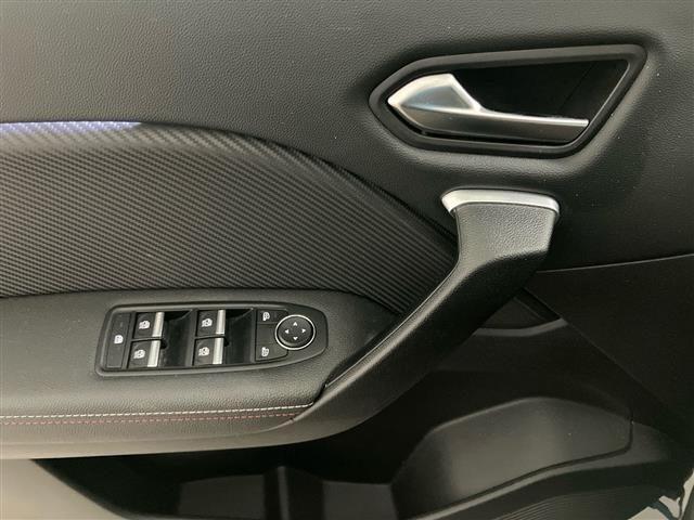 RENAULT Captur 1.6 E-TECH Plug-in Hybrid 160cv RS Line Aut