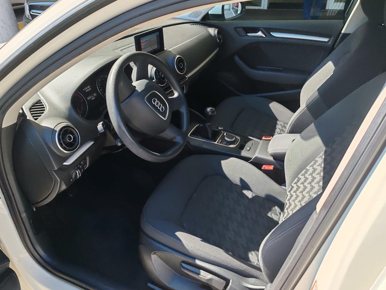 Audi A3 SPB 1.6 TDI clean diesel Business
