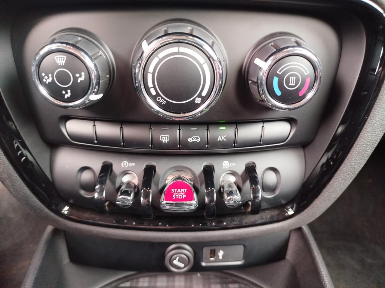 Mini Cooper Clubman 136cv*PREZZO VERO* IVA DEDUCIBILE- GARANZIA 12 MESI