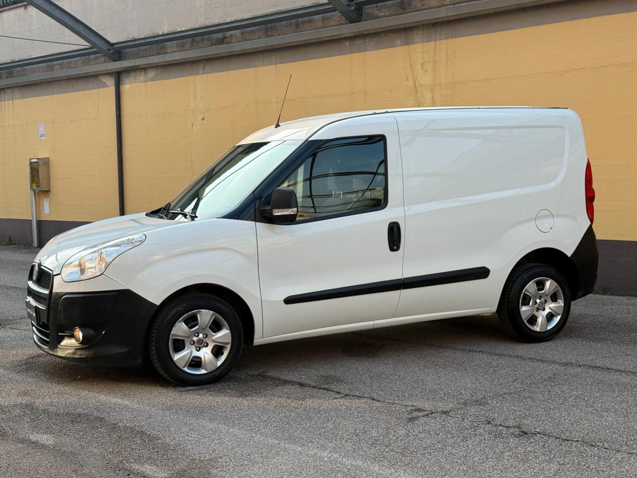 Fiat Doblò 1.6 MJT 105CV PC-TN Cargo UNIPROPRIETARIO "SOLO 138000KM"