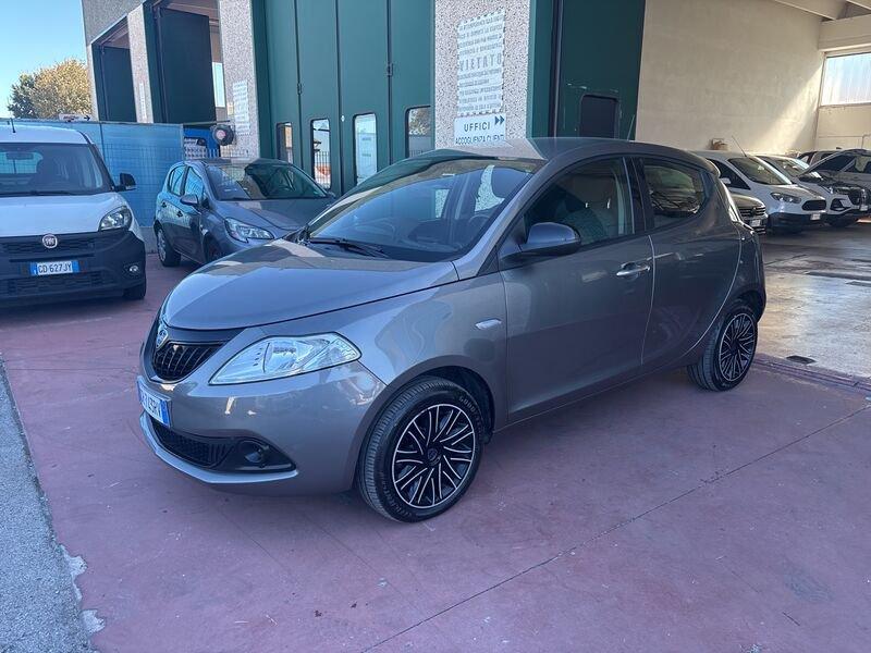 Lancia Ypsilon Ypsilon 1.0 5 porte S&S Hybrid
