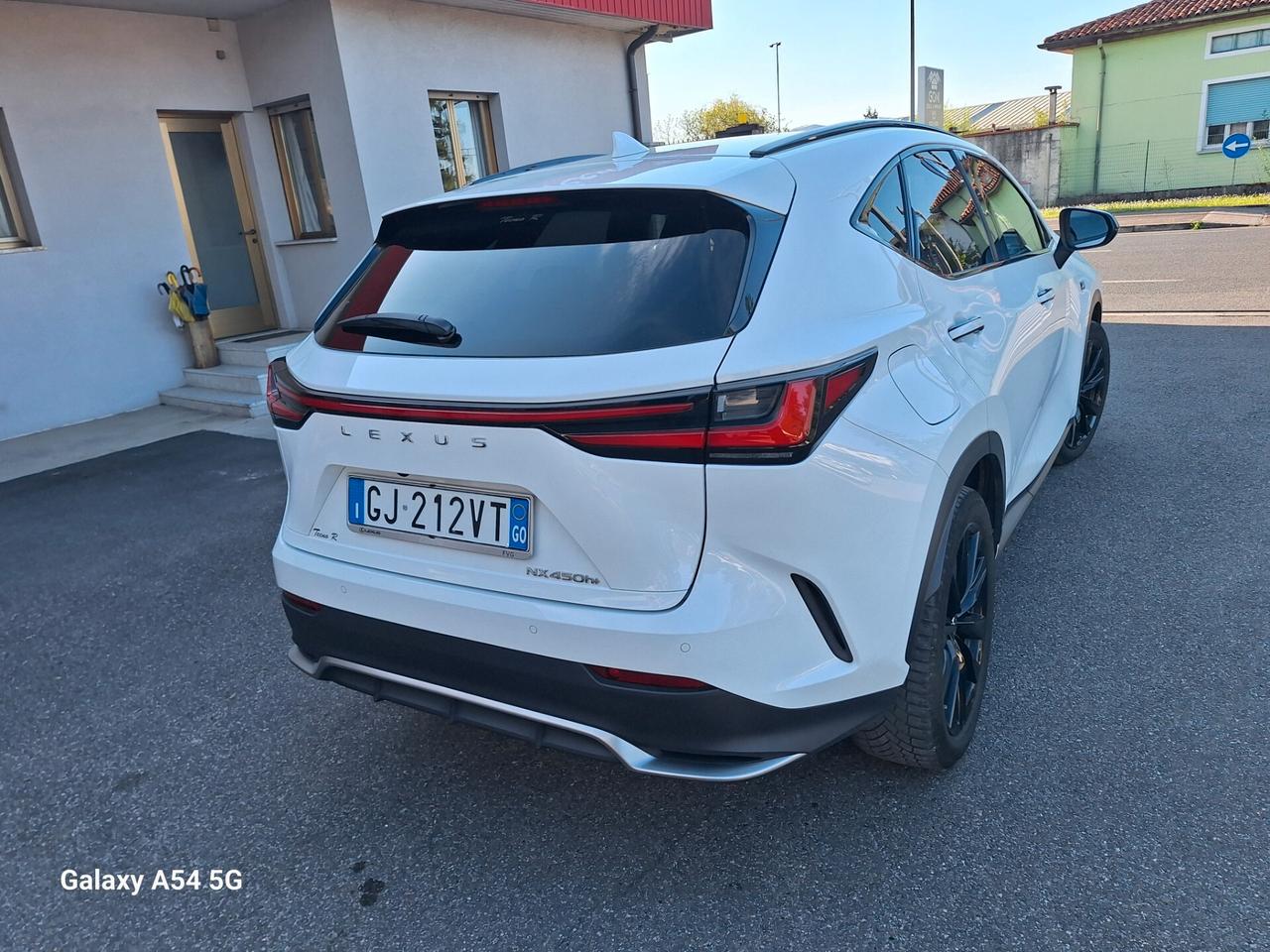 Lexus NX 450h Plug-in 4WD F-Sport