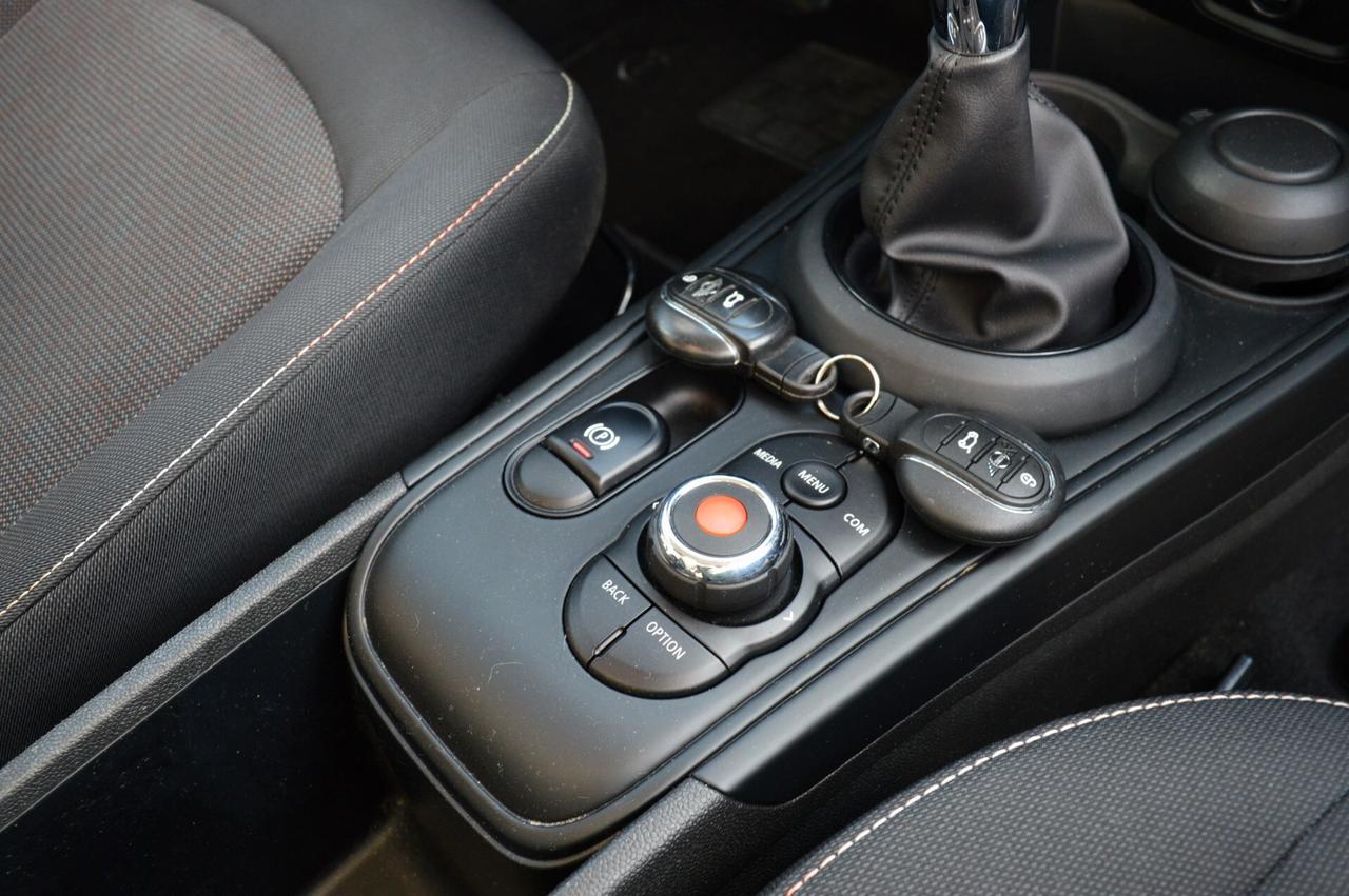 Mini One Countryman 1.5 102Cv Business – neopatentati