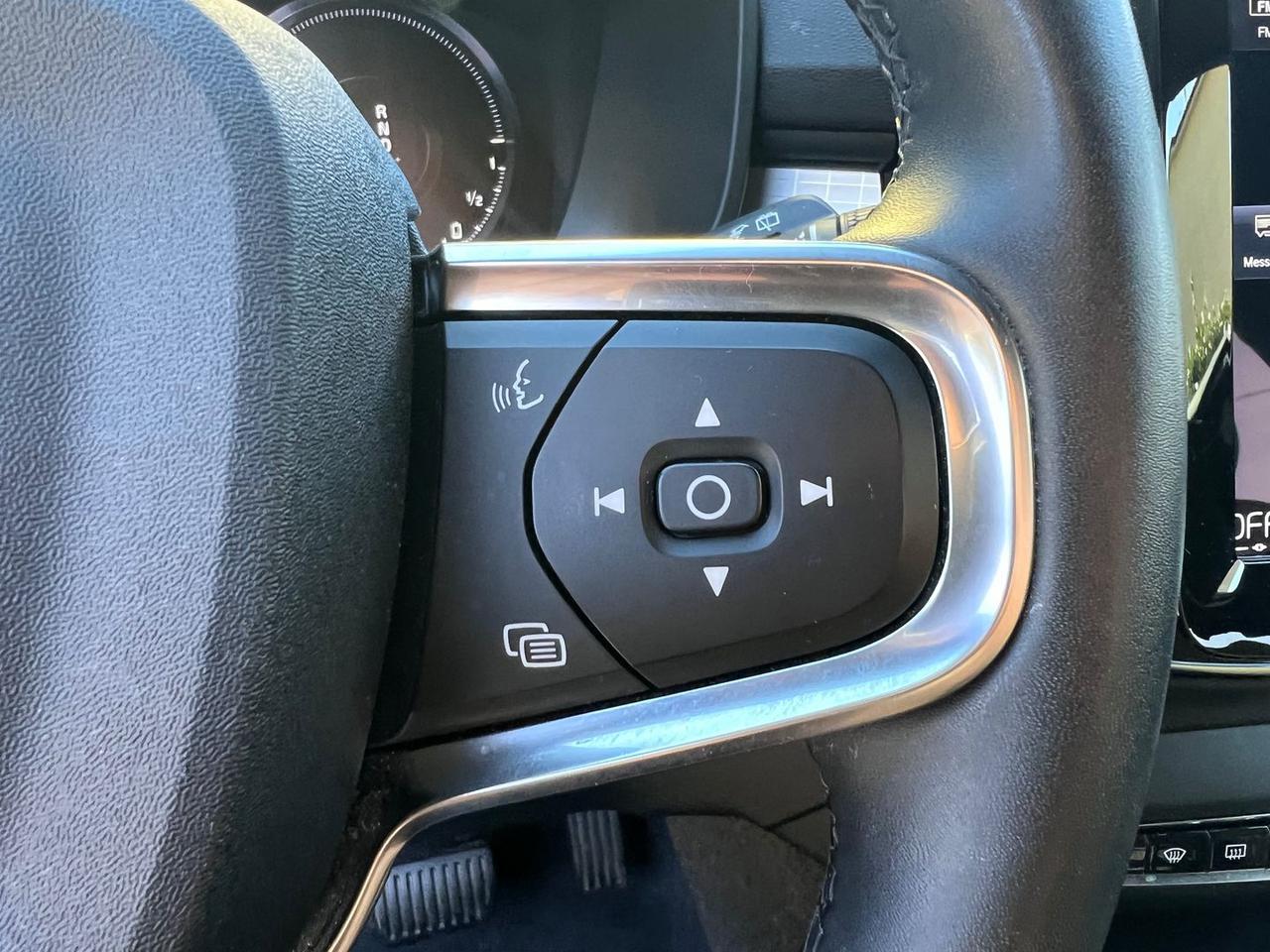 Volvo XC40 Core T4 Recharge PHEV #9479