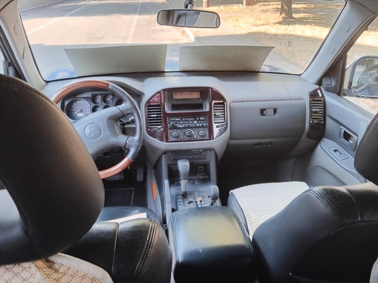 Mitsubishi Pajero 3.2 16V DI-D 7POSTI. GLS2 CAMBIO AUTOMATICO