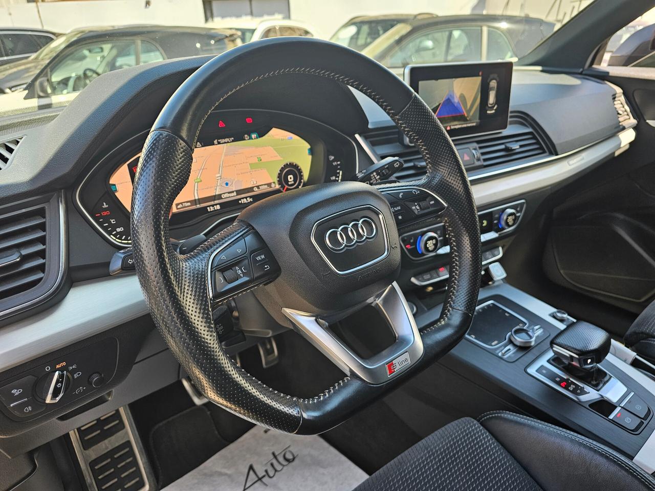 Audi Q5 2.0 TDI quattro S tronic Business S-line