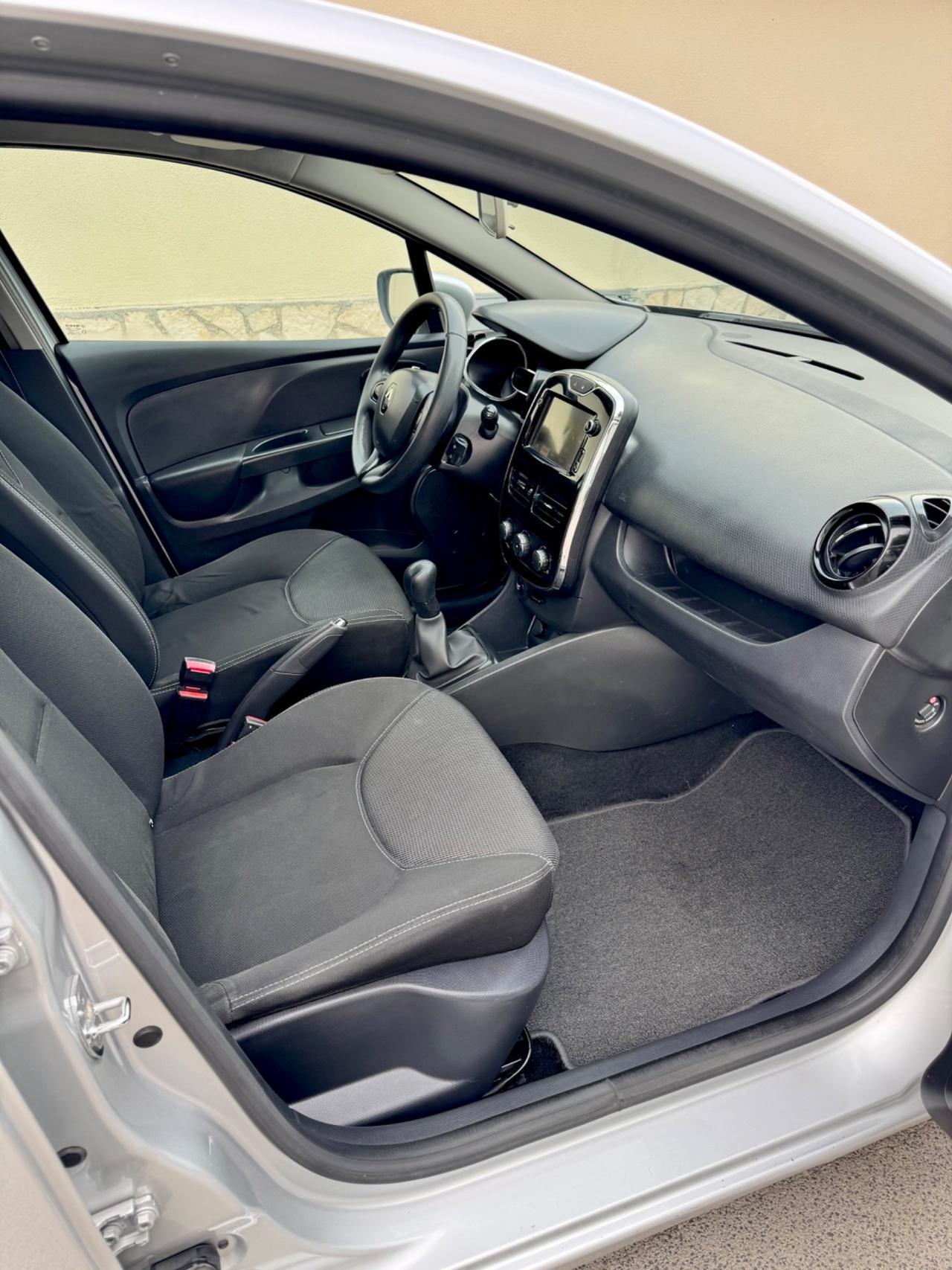 Renault Clio 1.5 dCi 75CV 5 porte Costume National
