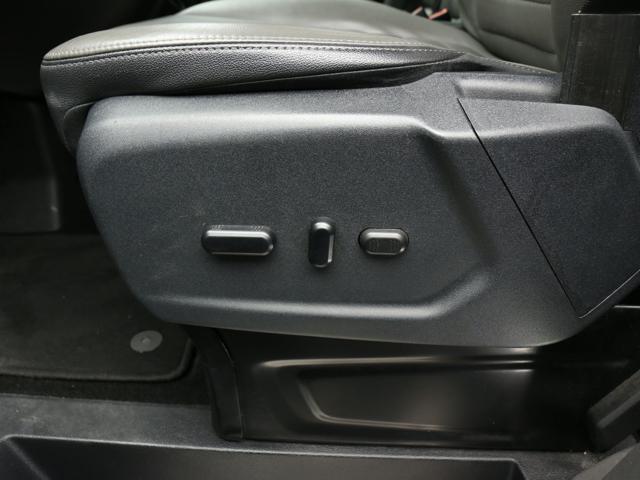 FORD Tourneo Custom 320 2.0 TDCi 170CV aut. PL Titanium