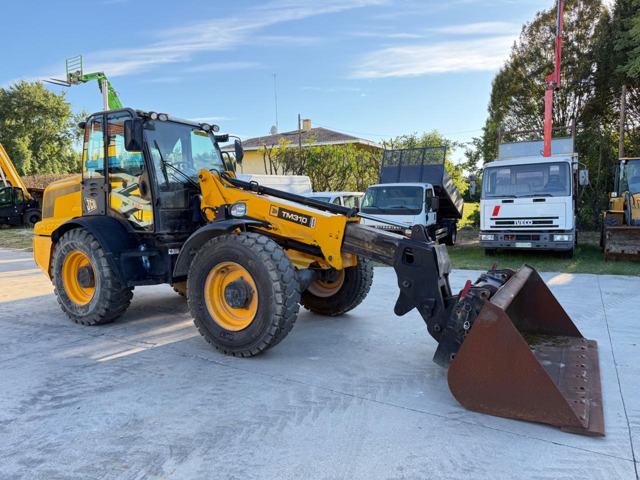Pala gommata telescopica JCB TM310 AGRI