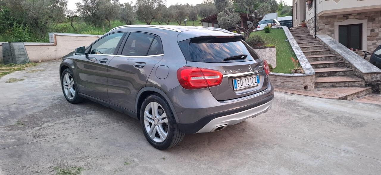 Mercedes-benz GLA 200 d Automatic Business