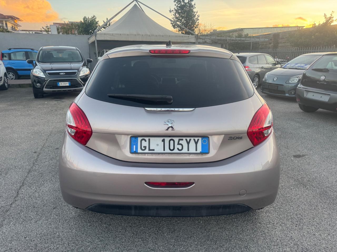 Peugeot 208 1.4 HDi 68 CV 5 porte Allure