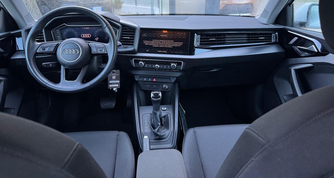 Audi A1 allstreet 30 TFSI S tronic Identity Contrast