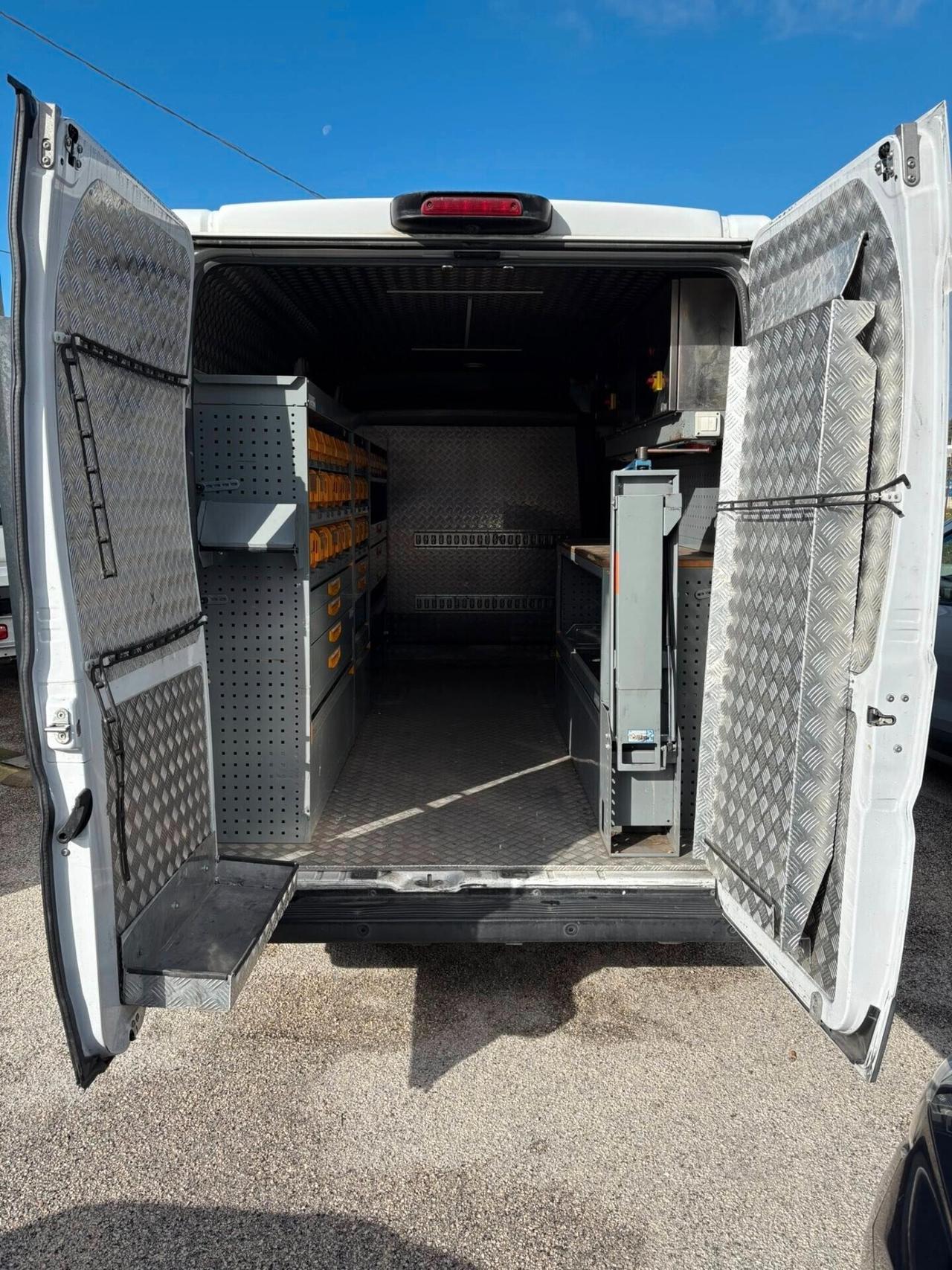 Fiat Ducato maxi 180cv officina mobile inverter 1200w