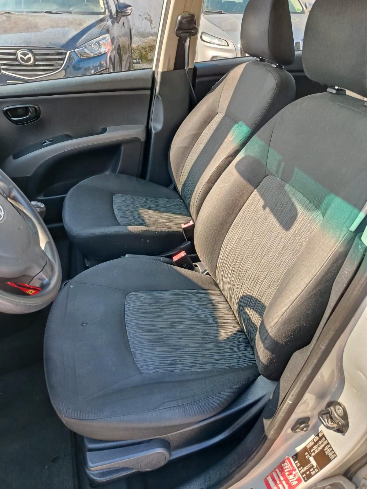 Hyundai i10 1.1 12V Fiorucci Soft Top-2011