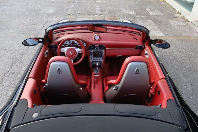 PORSCHE 911 Carrera 4S Cabriolet