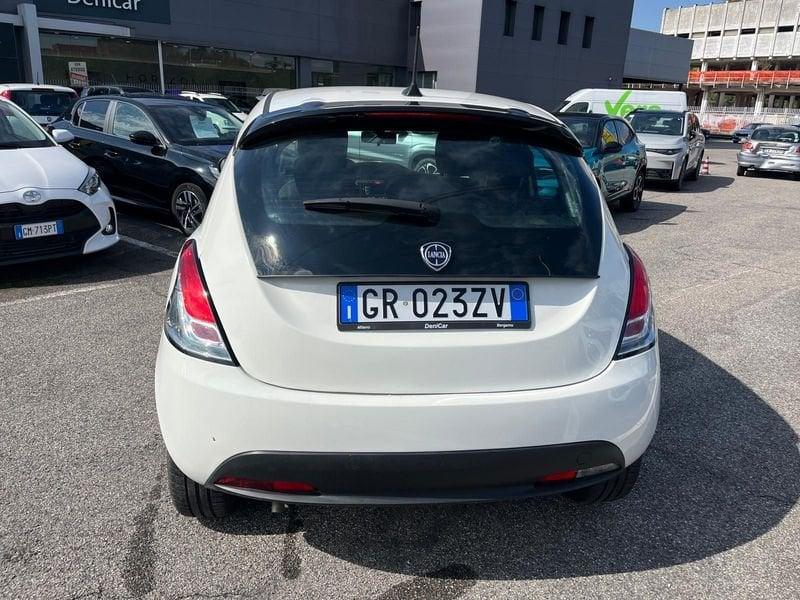 Lancia Ypsilon Ypsilon 1.0 FireFly 5 porte S&S Hybrid Silver Plus