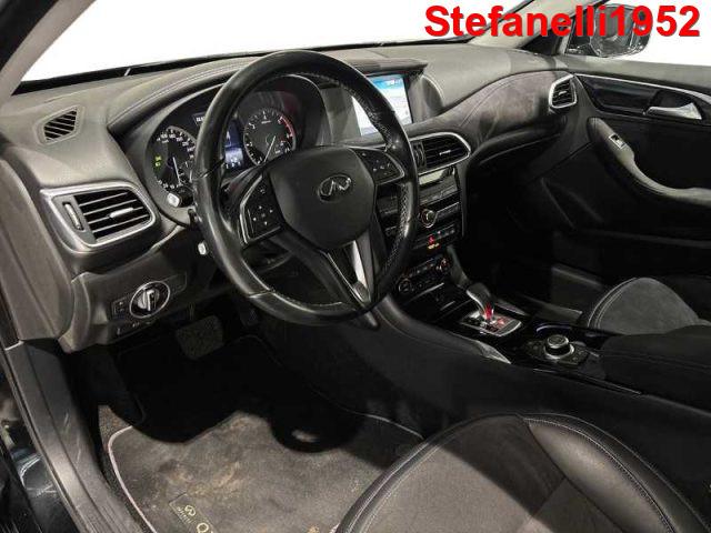 INFINITI Q30 - 1.5d Premium City Black 109cv dct