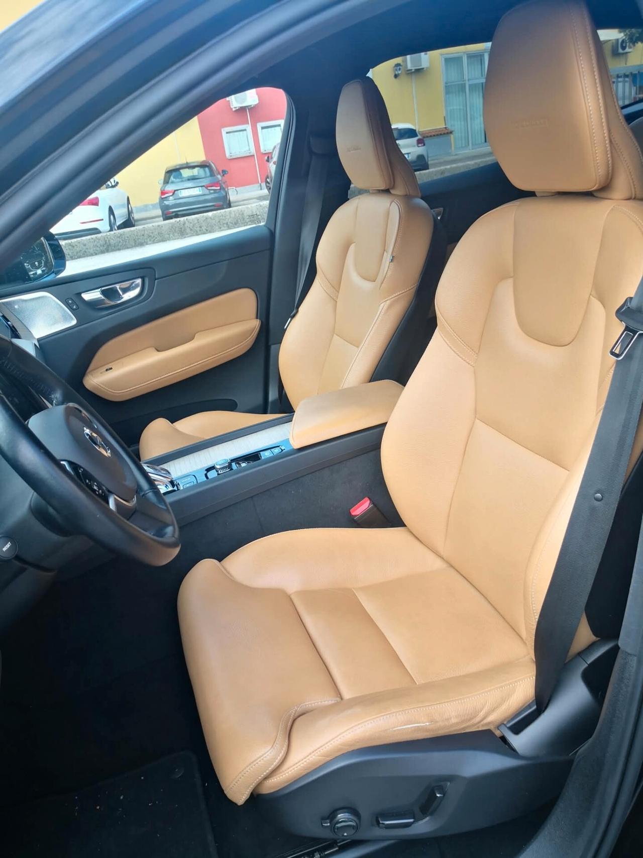 Volvo XC60 B4 (d) AWD Geartronic Inscription