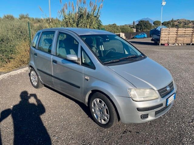 Fiat Idea 1.2 16V BlackLabel