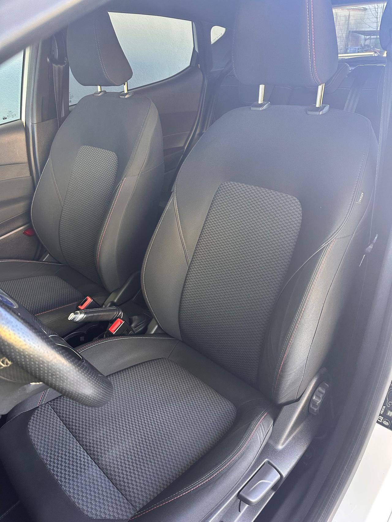 Ford Fiesta 5 Porte Fiesta 5p 1.5 tdci ST-Line 85cv my18