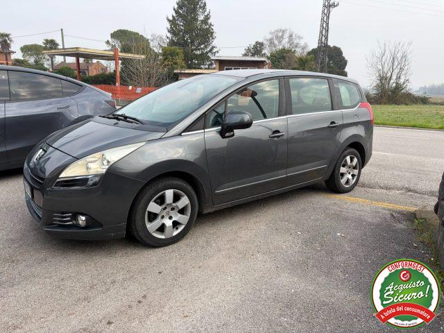 PEUGEOT 5008 1.6 e-HDi 115CV Stop&Start cambio robotizzato Allu