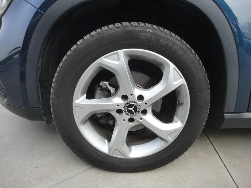 MERCEDES GLA (X156) GLA 200 d Automati...