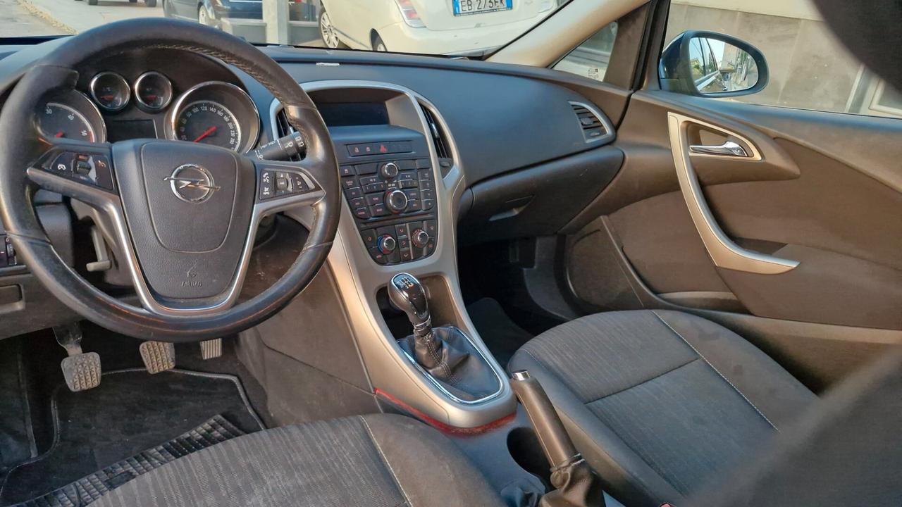 Opel Astra 1.7 CDTI 110CV Sports Tourer Cosmo