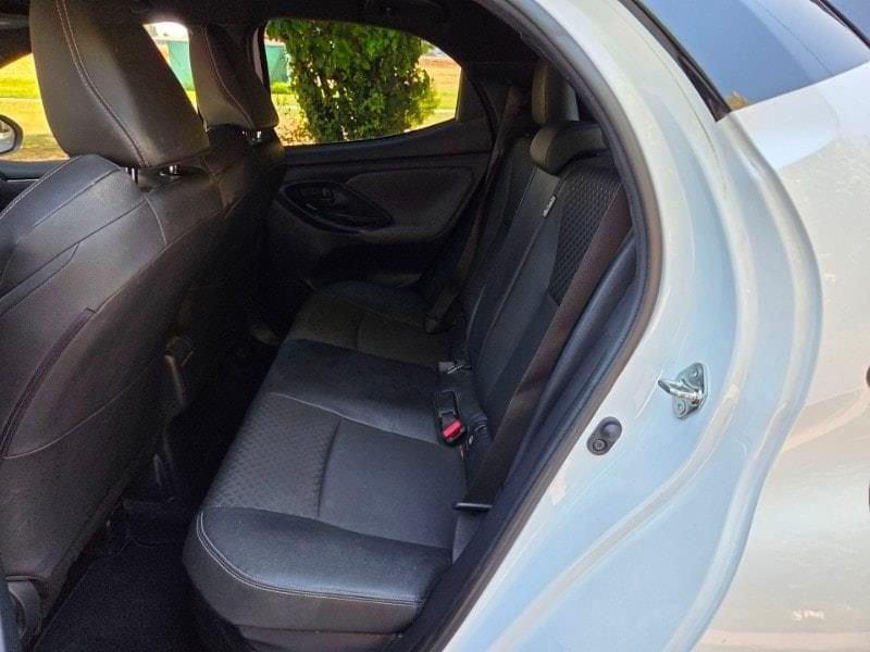 Toyota Yaris 4ª serie 1.5 Hybrid 5 porte Style