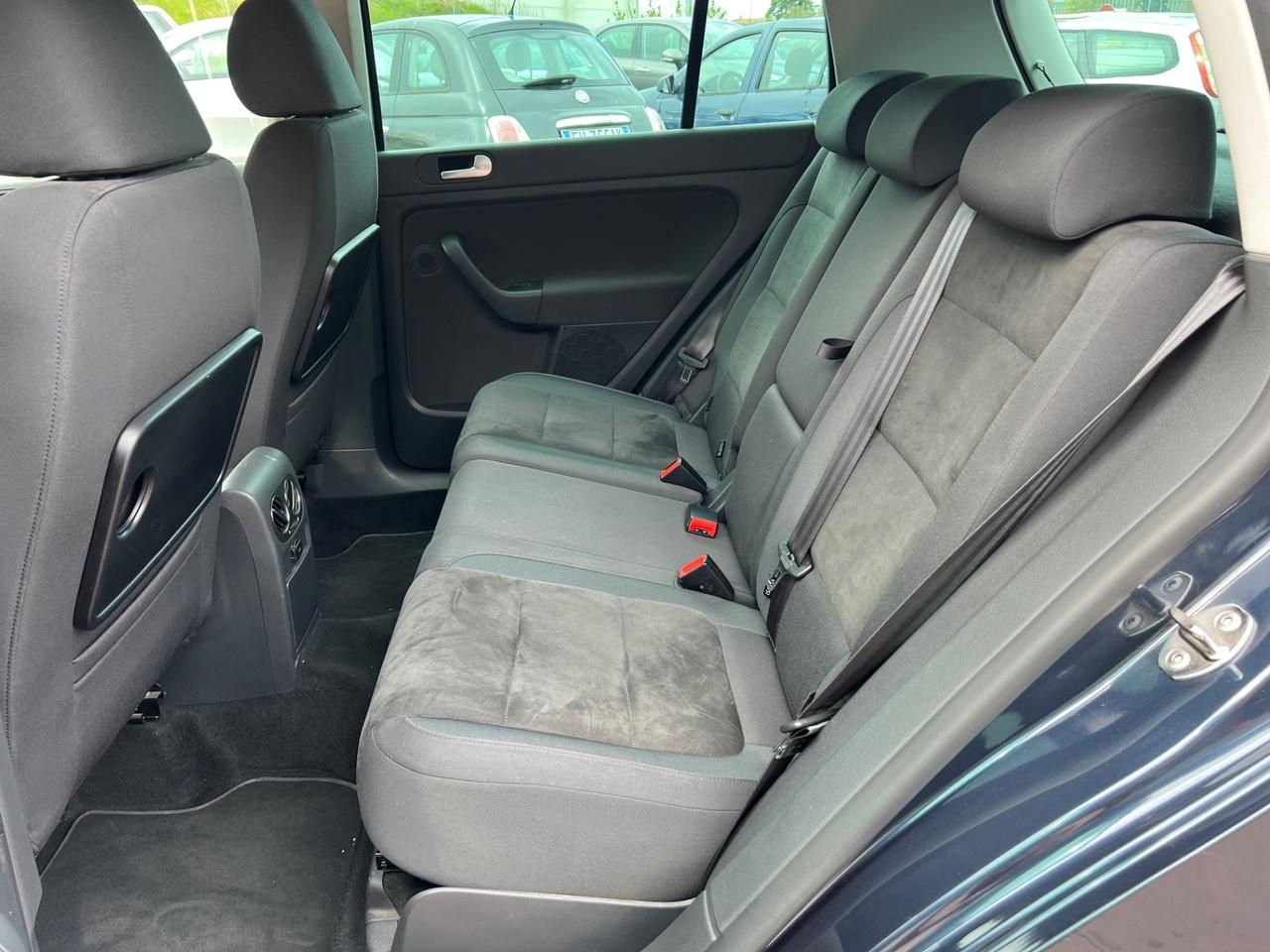 Volkswagen Golf Plus 1.6 TDI DPF DSG 5p. Highline