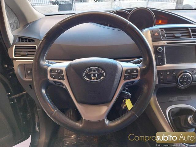 TOYOTA Verso 2.0 D Active 7 posti