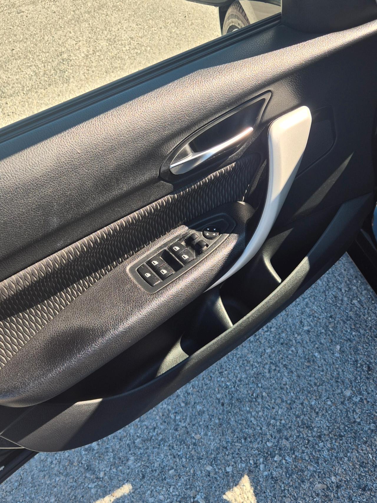 Bmw 116 116d 5p. Urban