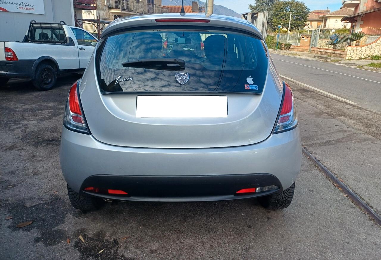 Lancia Ypsilon 1.2 Ecochic GPL di Serie