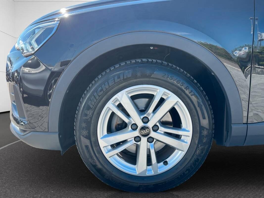 Audi Q3 35 2.0 tdi Business s-tronic